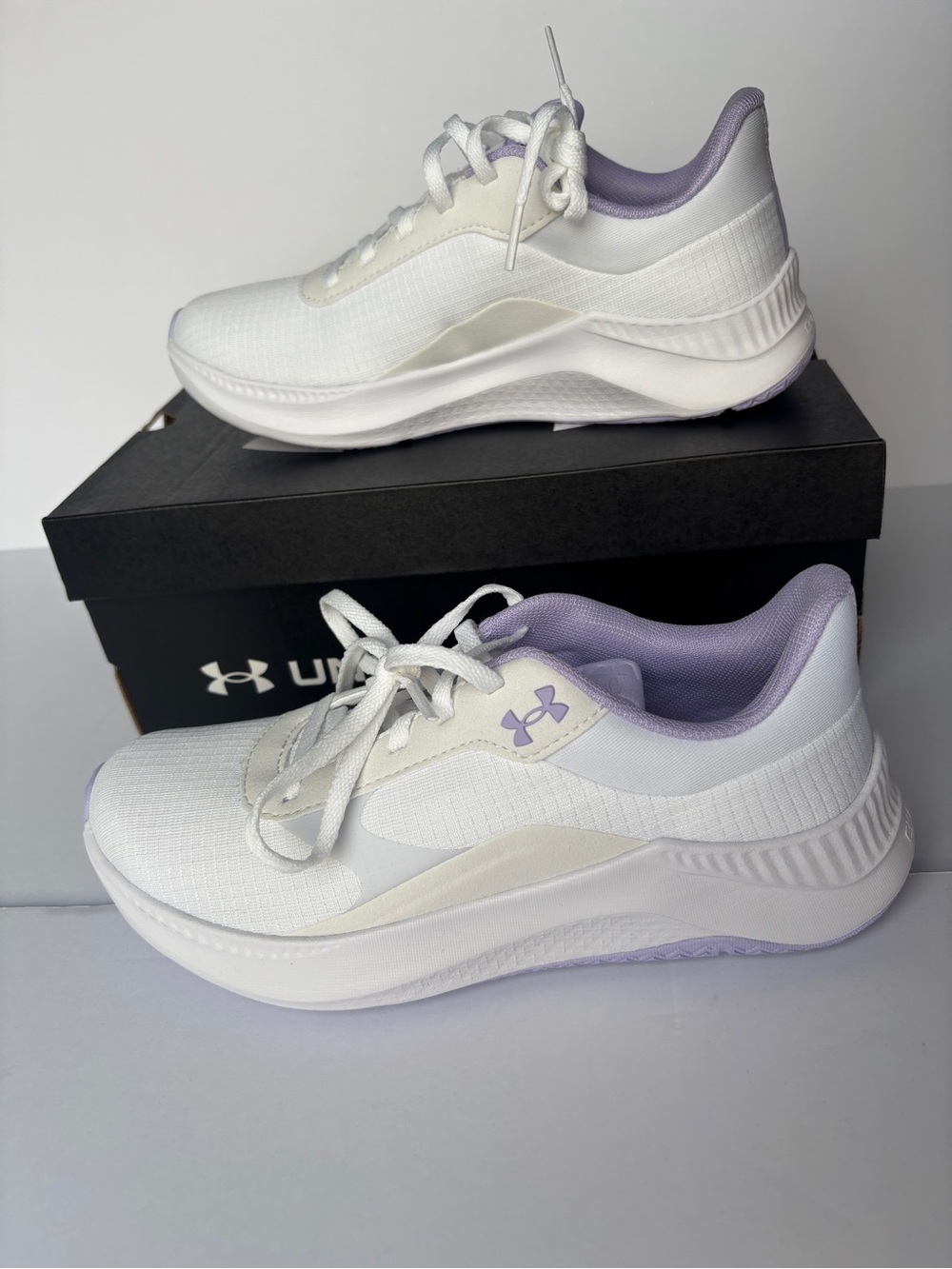 NIB Women Sz 6.5 Under Armour Charged Aurora 3 Training Shoes White Purple